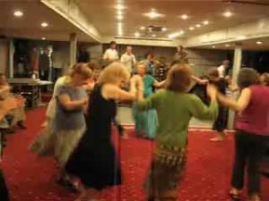 Yiddish Dance: Freylakhs led by Helene Domergue