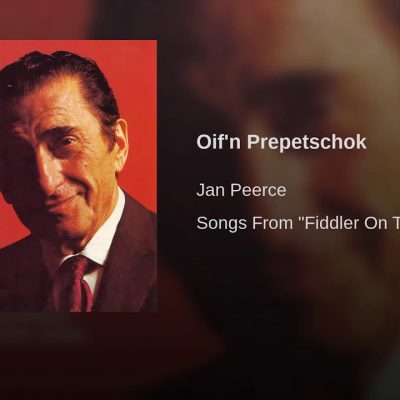 Oyfn Pripetchik –  Jan Peerce